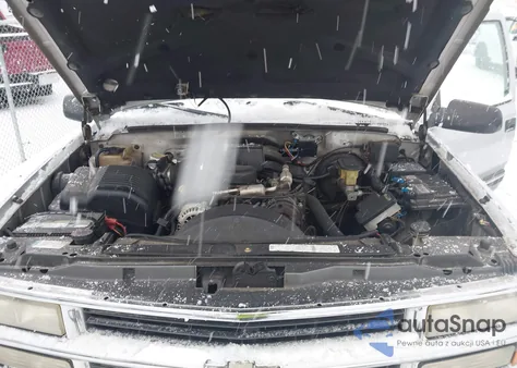 1997 Chevrolet K1500 Fleetside из США, поврежденный, VIN 1GCEK19R6VE213939